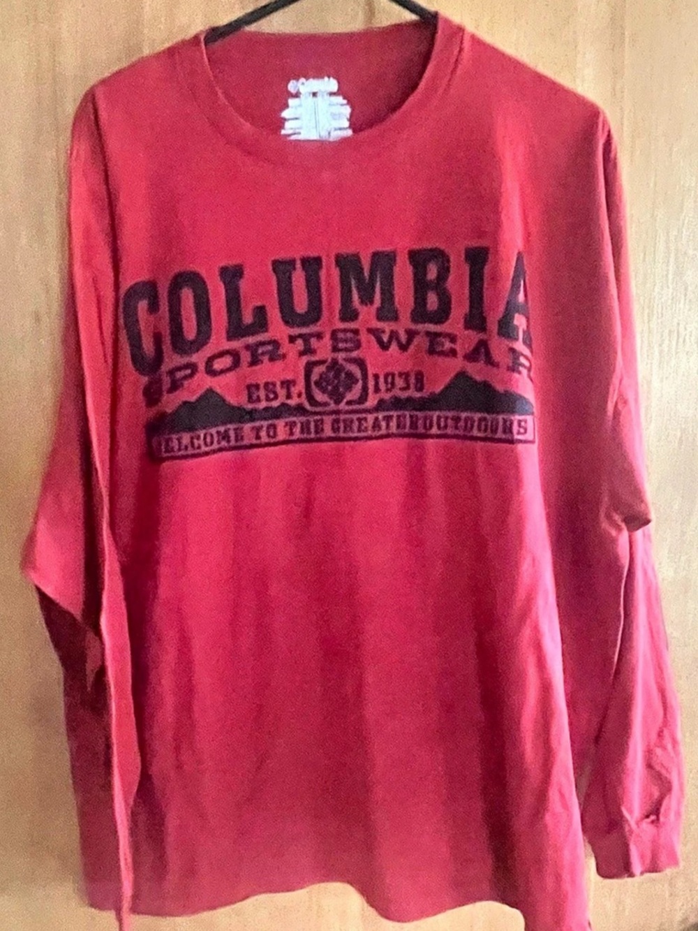 Columbia Long Sleeve Graphic Tee in Red XXL Good